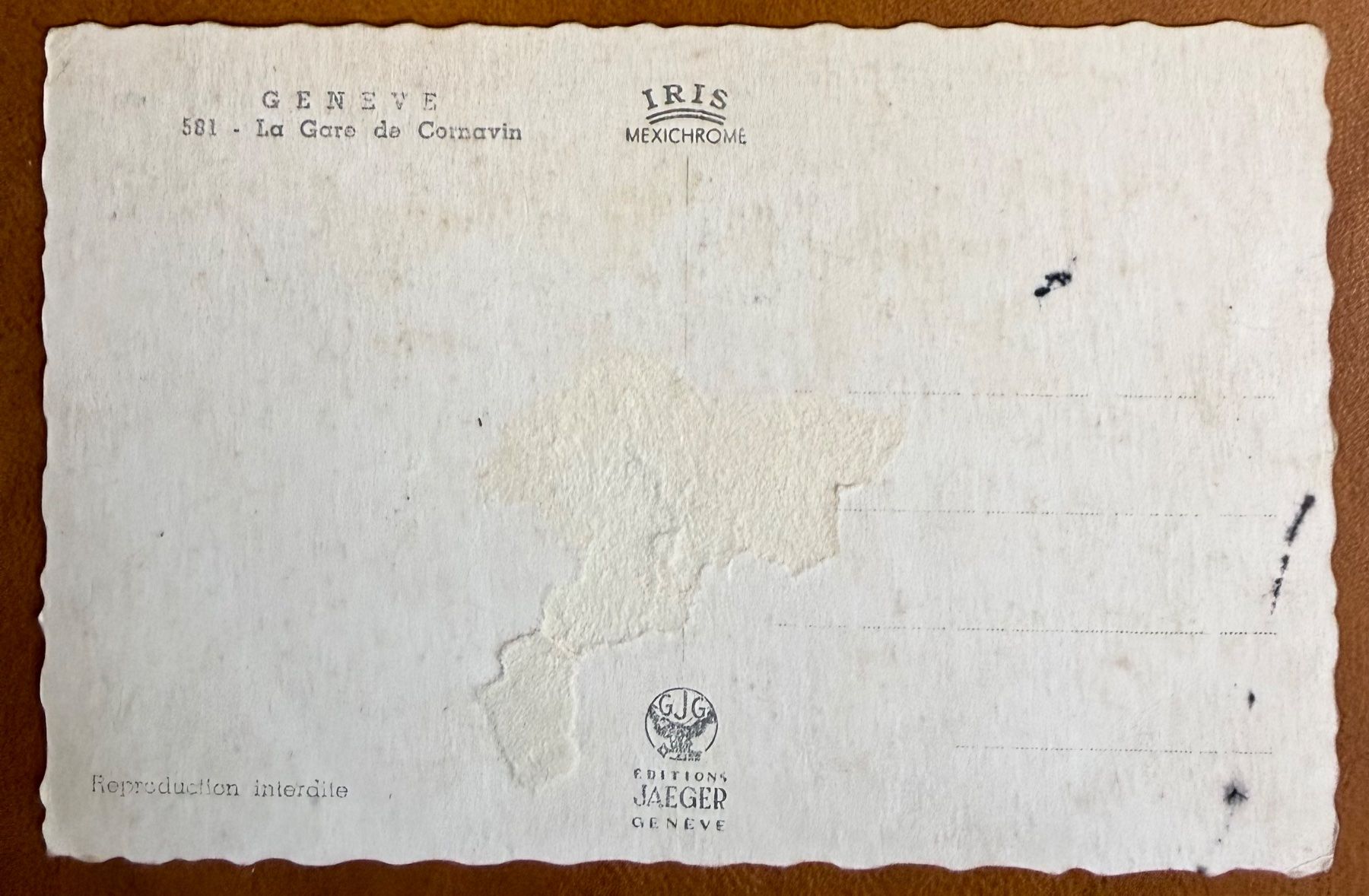 Cartes postales: Genève - Cornavin - Voitures anciennes devant la gare – D'occasion à Lutry par Ediego 2
