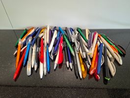 Collection de 70 stylos publicitaire (même modèle)