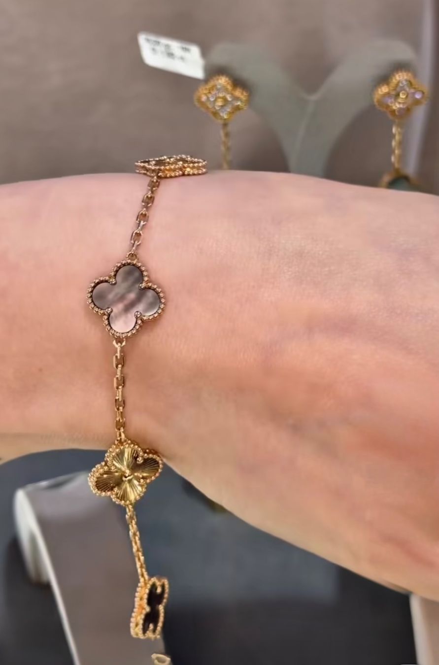 Bracelets: Bracelet Alhambra – Neuf avec emballage d'origine à St-Maurice par Sandrinette123 1