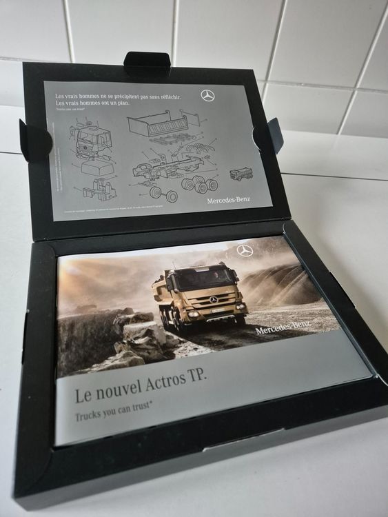 Camion Frigo L'Obsidienne Berliet – Kit Non Monté – Échelle HO – Leymarie – Vintage