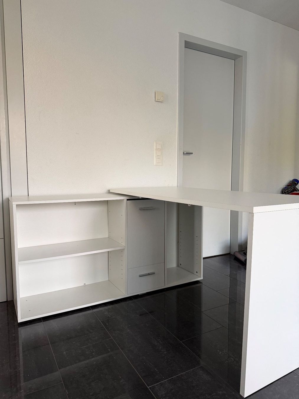 Scrivanie: Flexibler Schreibtisch mit Regal & Schublade – Usato da Oberwangen b. Bern venduto da quickdeal 2