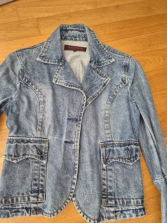 Review Jeansjacke Gr. 36, tailliert