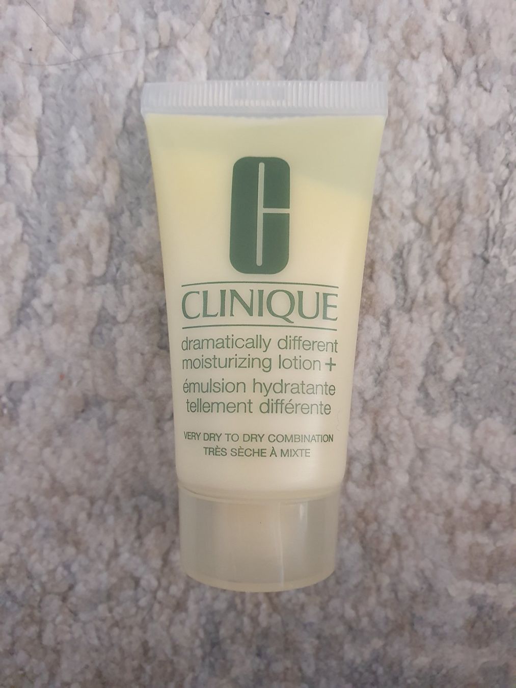 Clinique Gesichtspflege: Clinique Dramatically Different Moisturizing Lotion + plus + – Neu und originalverpackt aus Nänikon von elifxs