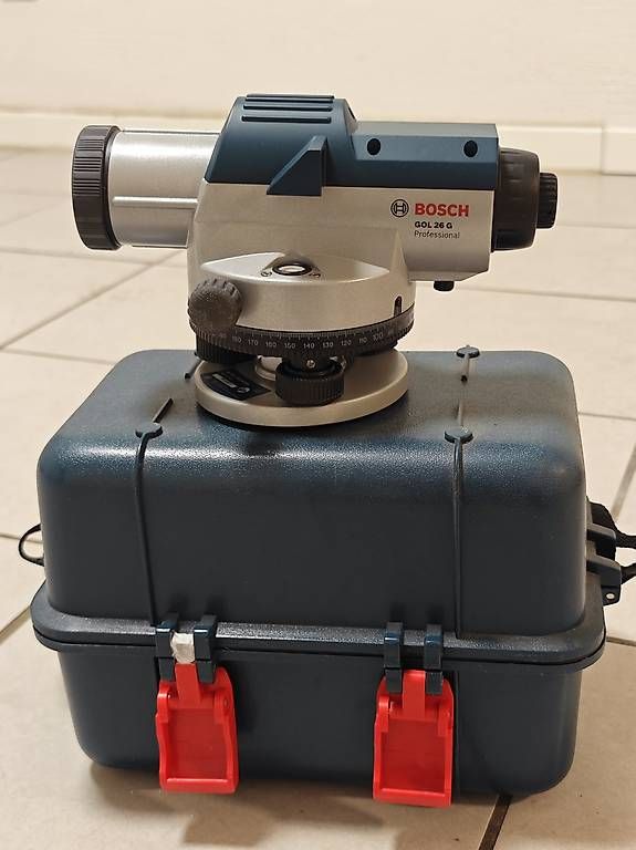 Bosch Misurare: Livella ottica Bosch e treppiede professionale – Usato da Comano venduto da Mary922