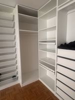 IKEA Pax weiss mit Schubladen und Körben