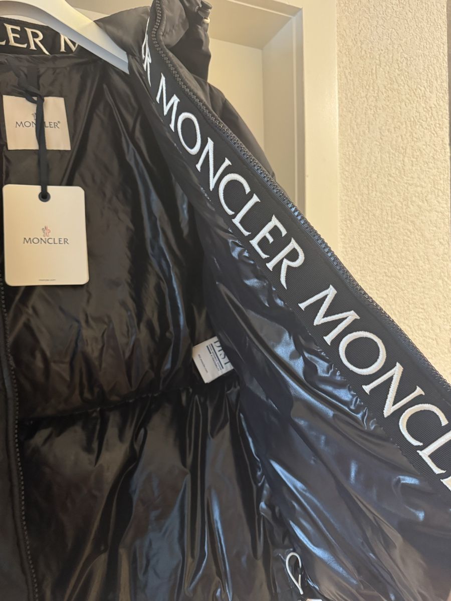 Moncler Giacche: Moncler Montcla – Nuovo (secondo la descrizione) da Uetendorf venduto da Wa.Ku.Ue95 1