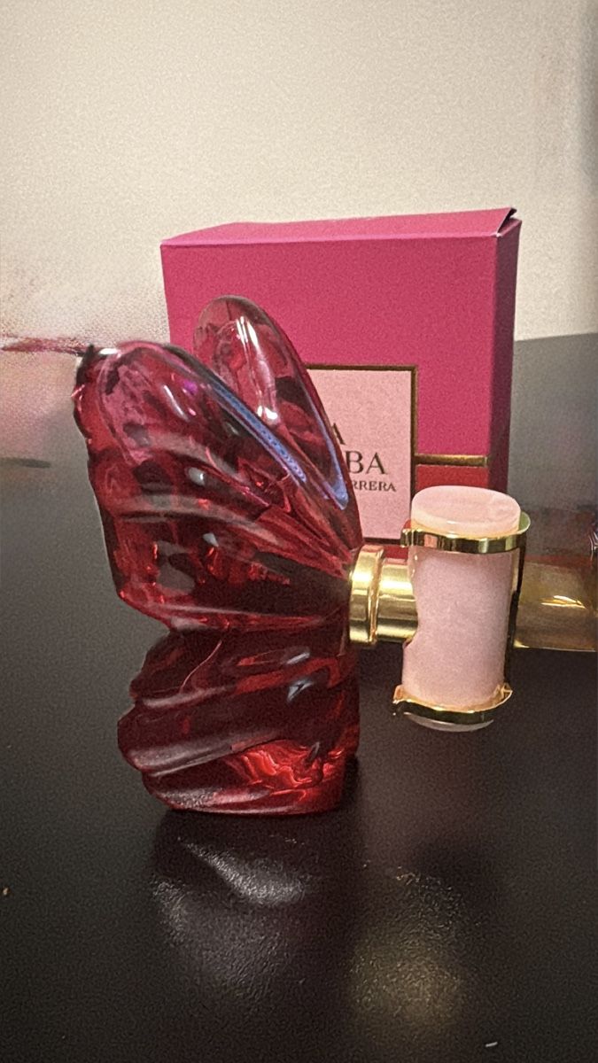 Carolina Herrera Profumi & Eau de Toilette: Carolina Herrera La Bomba 30ml neu – Nuovo e nell'imballaggio originale da Bern venduto da danna_