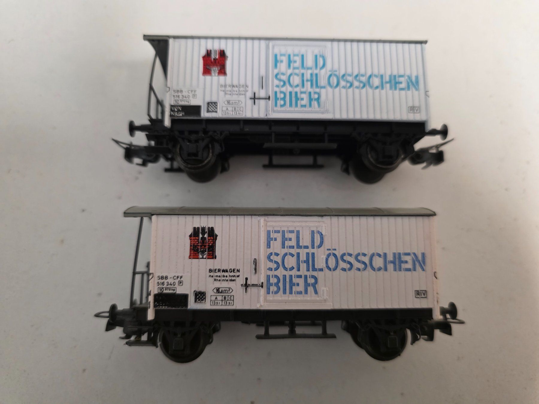 Liliput Modellini di ferrovie: Liliput 2 wagons a bières DC dès 1.-fr – Usato da bassecourt venduto da Paolo101