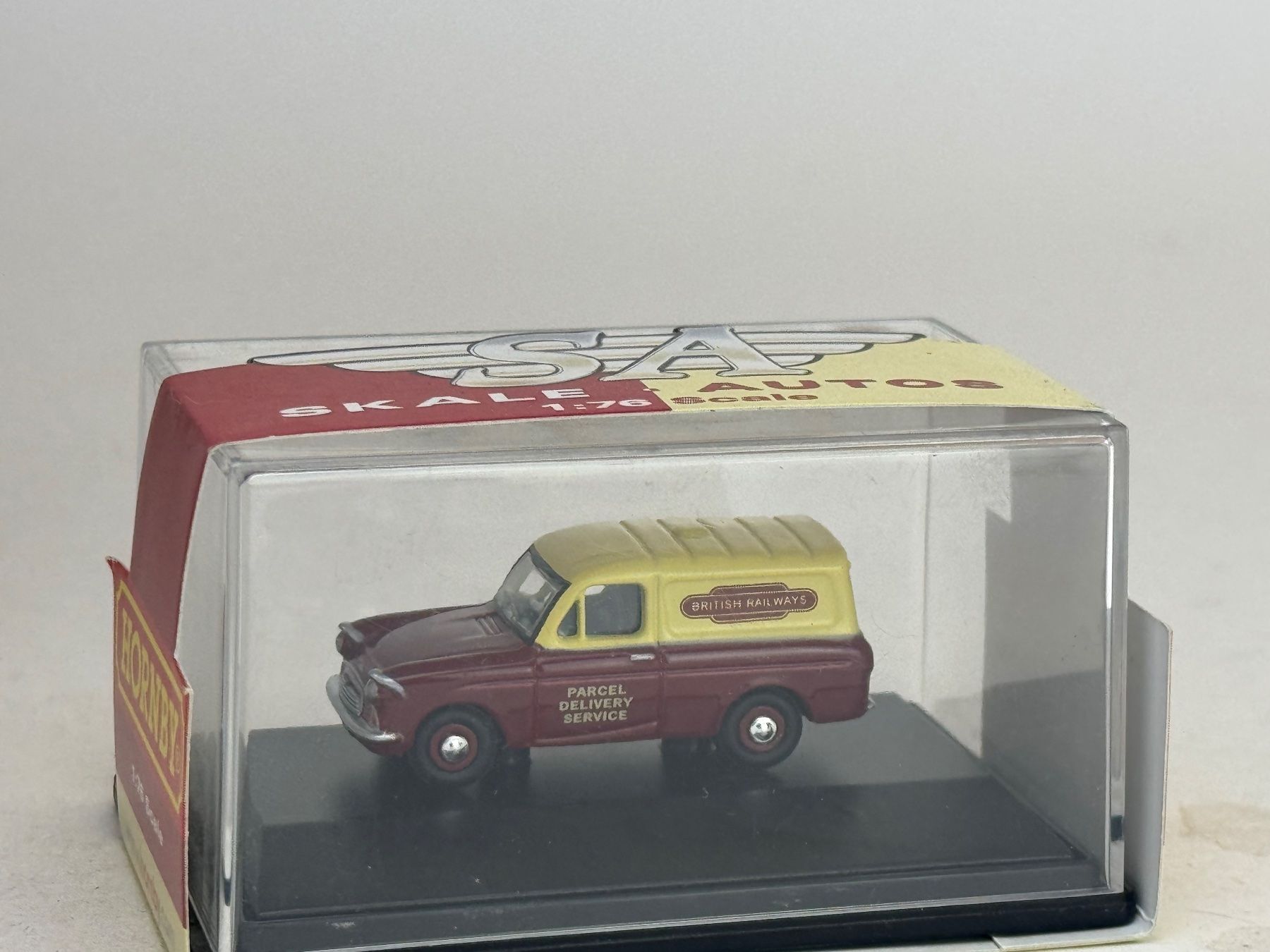 Ford Modellini d'auto: EX-  Hornby Ford Thams Van – Usato da Elm venduto da Wikmtz