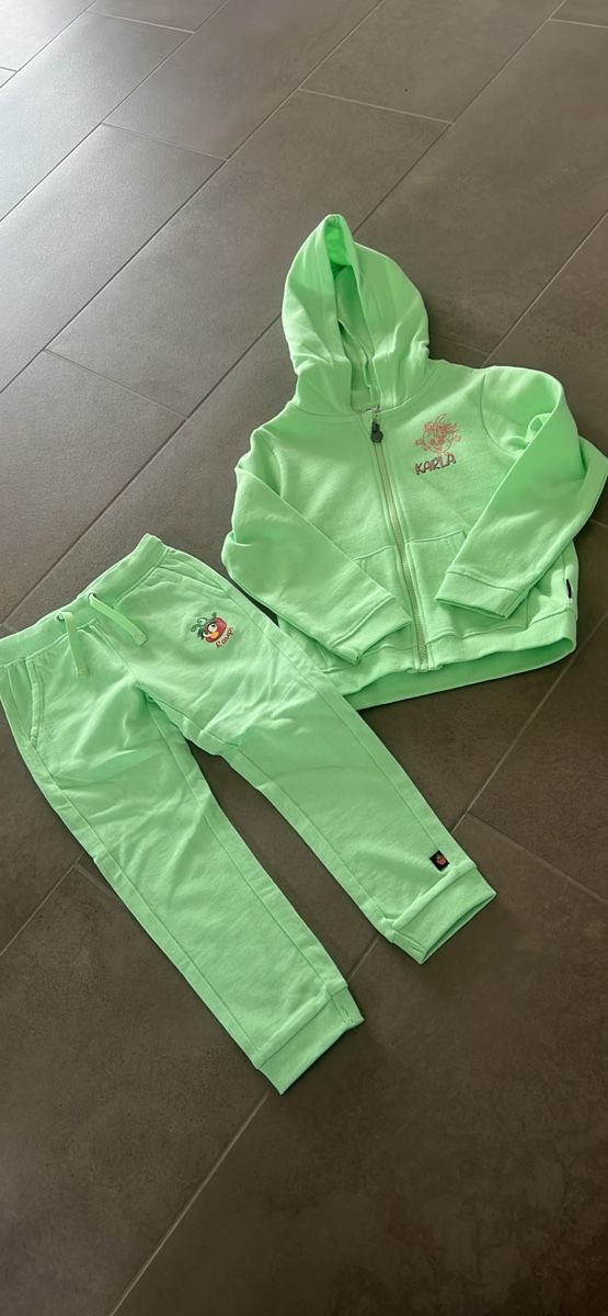Lotti & Set di vestiti: Grüner Kinder Jogginganzug Gr. 104/110 – Nuovo (secondo la descrizione) da Seon venduto da Sunny-Schmuck78