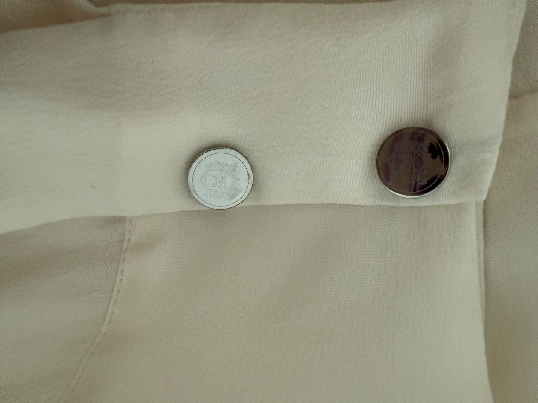 Kooples Chemisiers: The Kooples Bluse 100% Seide – Neuf (Voir description) à Alpnach Dorf par ljusja 4