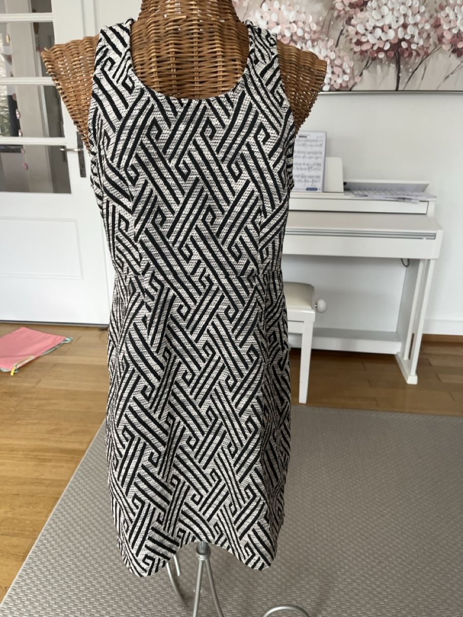 Vestiti: Kleid mit Muster, Jack, XS – Usato da Solothurn venduto da Bobesch08