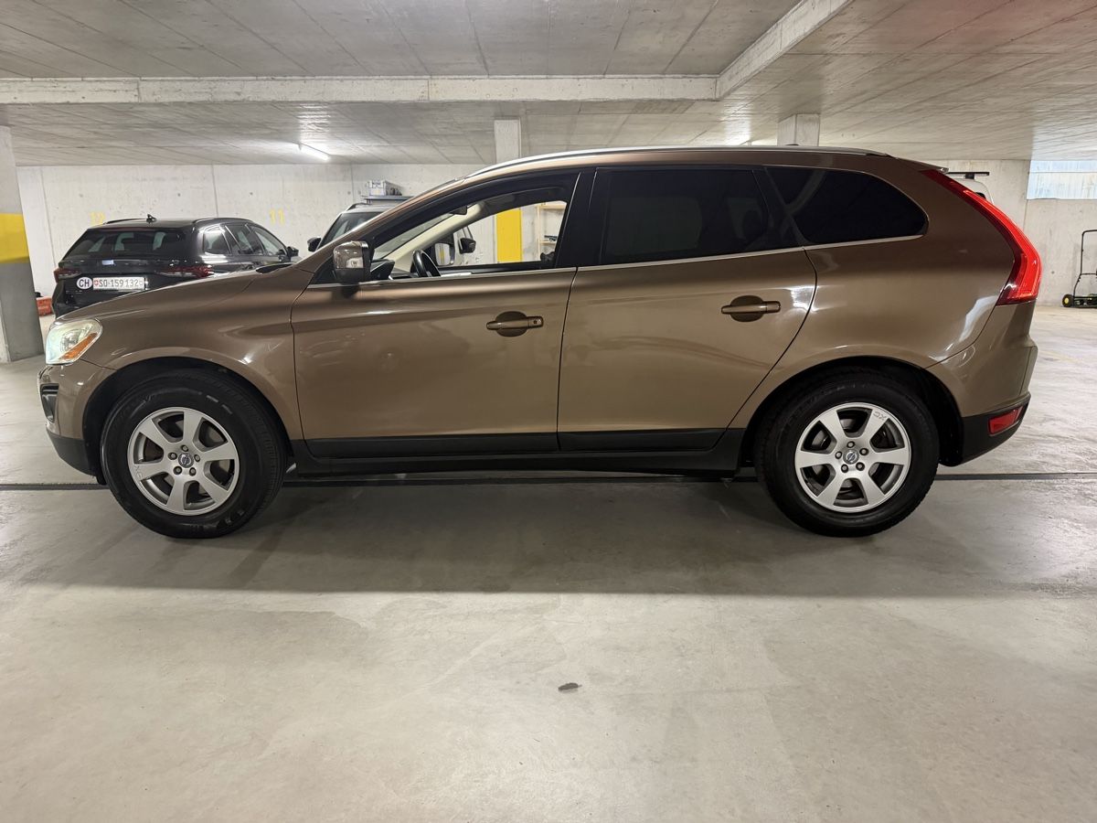 Volvo Autos: Volvo XC60 2.4D – D'occasion à Derendingen par GolfRolf 1