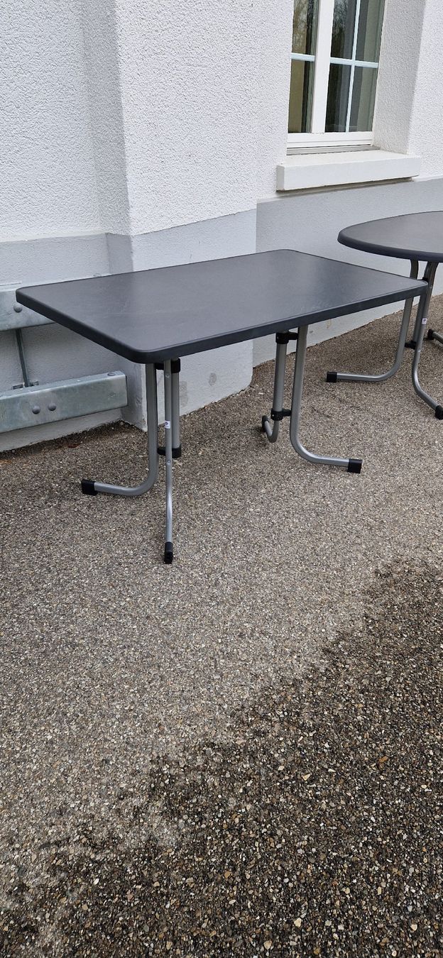 Tables: Gartentisch neu – Neuf avec emballage d'origine à Lützelflüh-Goldb par Rampenverkauf_72_