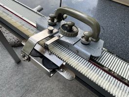 Strickmaschine Familia