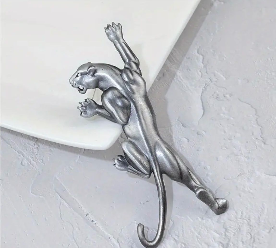Spille & Fermagli: Panther Brosche ( massiv) – Nuovo e nell'imballaggio originale da Gams venduto da Mariawicca 1
