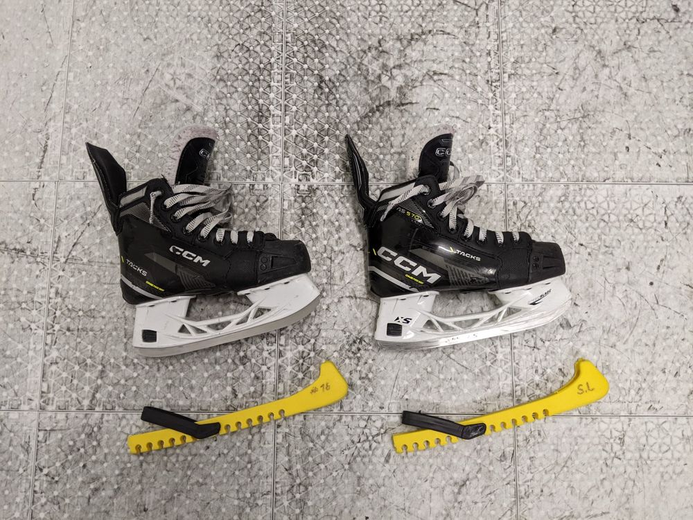 CCM Tacks AS 570 Skates Grösse 35 (R) (Junior) | Kaufen auf Ricardo