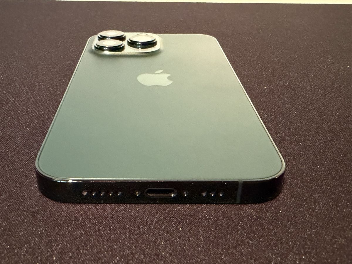 Apple Telefoni cellulari / Smartphones: Iphone 13 Pro 128 GB in Alpingrün – Usato da Ilanz venduto da caui 9