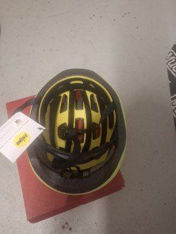 Specialized Caschi: Specialized ALIGN II neongelb – Usato da Bremgarten AG venduto da Mscooby 2