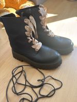 Bronx Stiefel dunkel grün mit Schnürbändern echt Leder