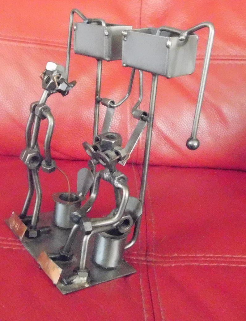 Skulpturen & Statuen: Schraubenmännchen – Gebraucht aus Villnachern von Niggo0 3