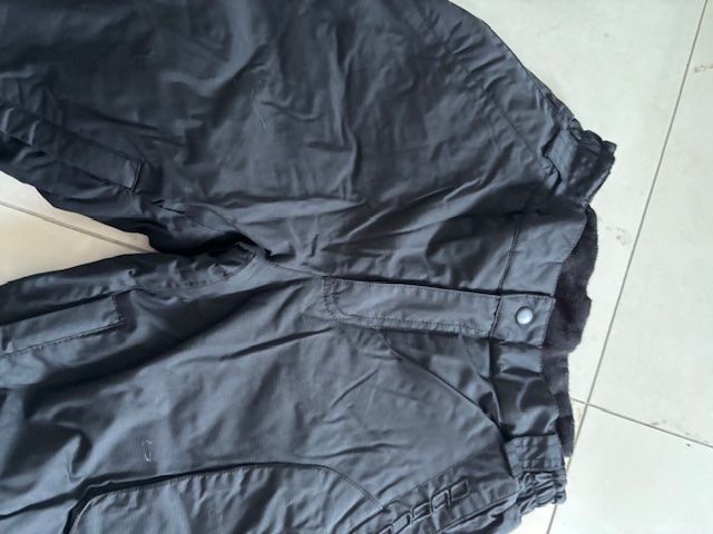 Pantaloni: Obscure Snowboard/Skihose 128 – Usato da Giubiasco venduto da baamboo 3