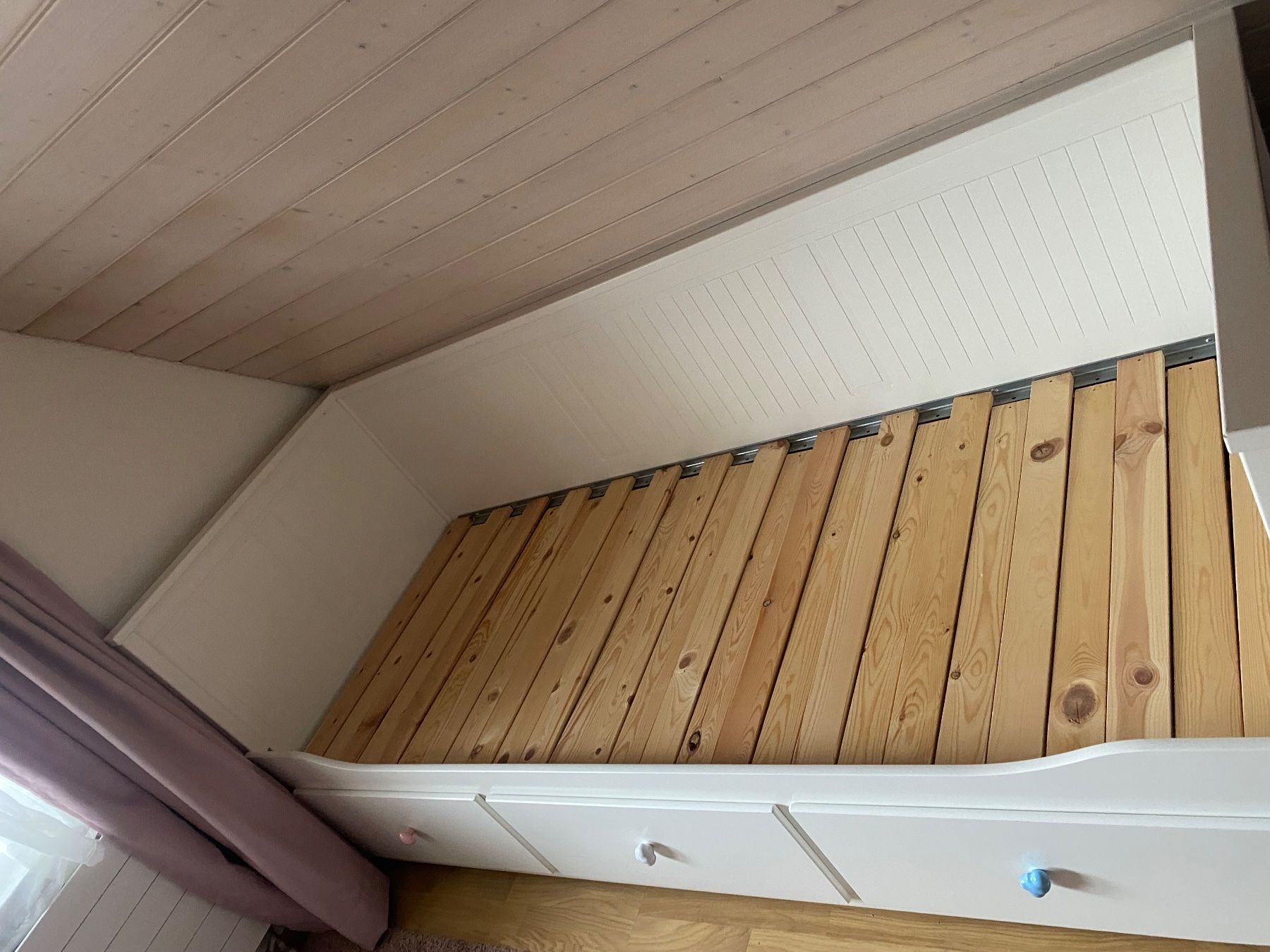 Ikea Letti: Ikea Hemnes  Bett – Usato da Steinhausen venduto da mar_z89q
