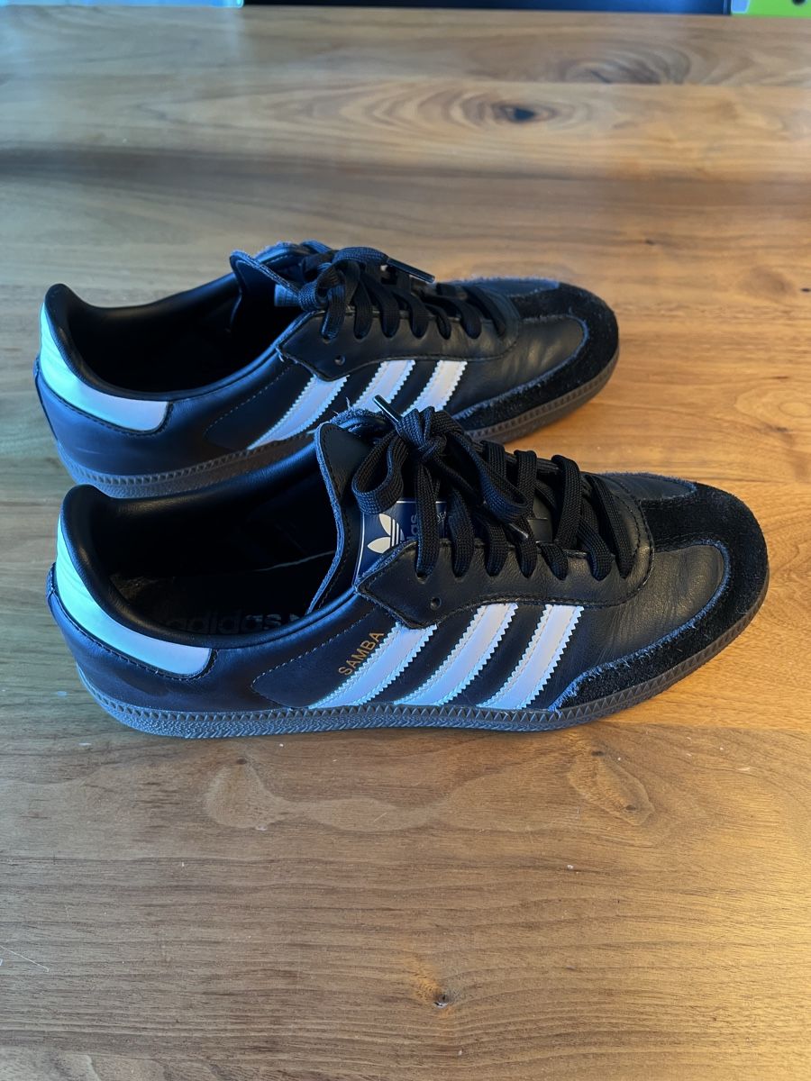 Adidas Damenschuhe: Baskets Adidas Samba 41 1/3 – Gebraucht aus Territet von miryamv