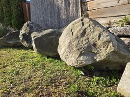 Grosse Natursteine / Findlinge für Ihren Garten, Top!
