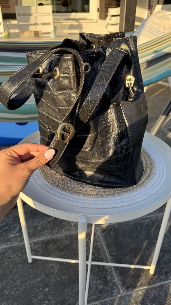 Aigner Borse: Aigner Bucket Bag / Beuteltasche – Usato da Speicherschwendi venduto da sen_r6wk 4