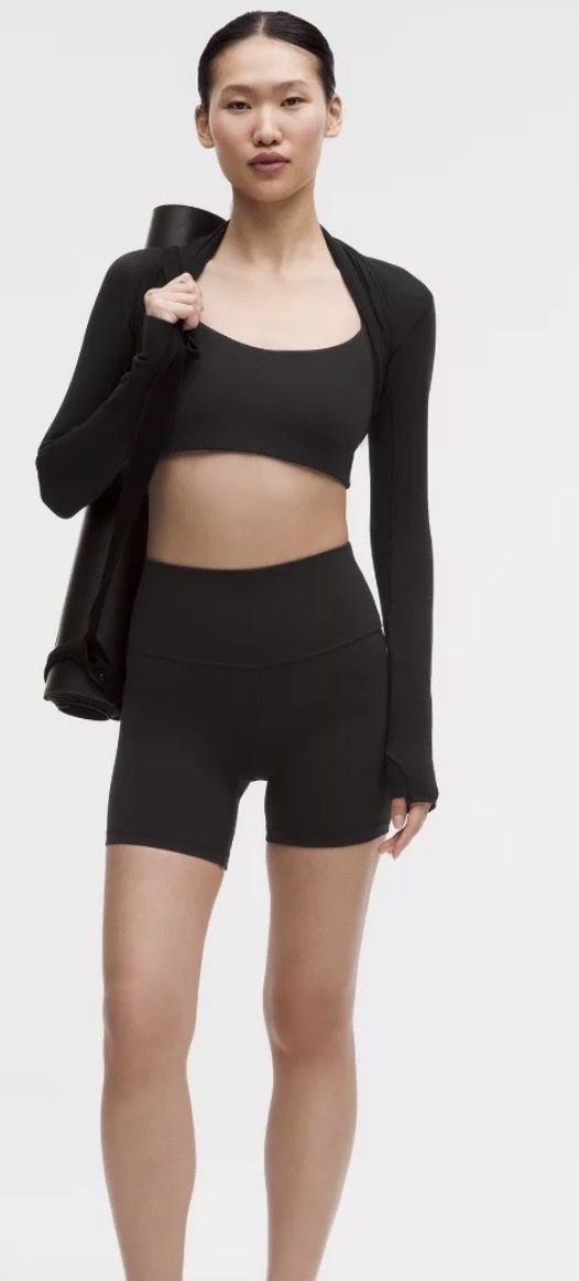 Lululemon Leggings: Lululemon Align™ Shorts – Usato da Horgen venduto da sophiaric