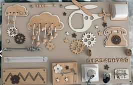 Montessori Busy Board aus Holz - Top Zustand!