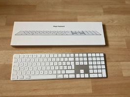 Apple Magic Keyboard with Numeric Keypad (A1843)