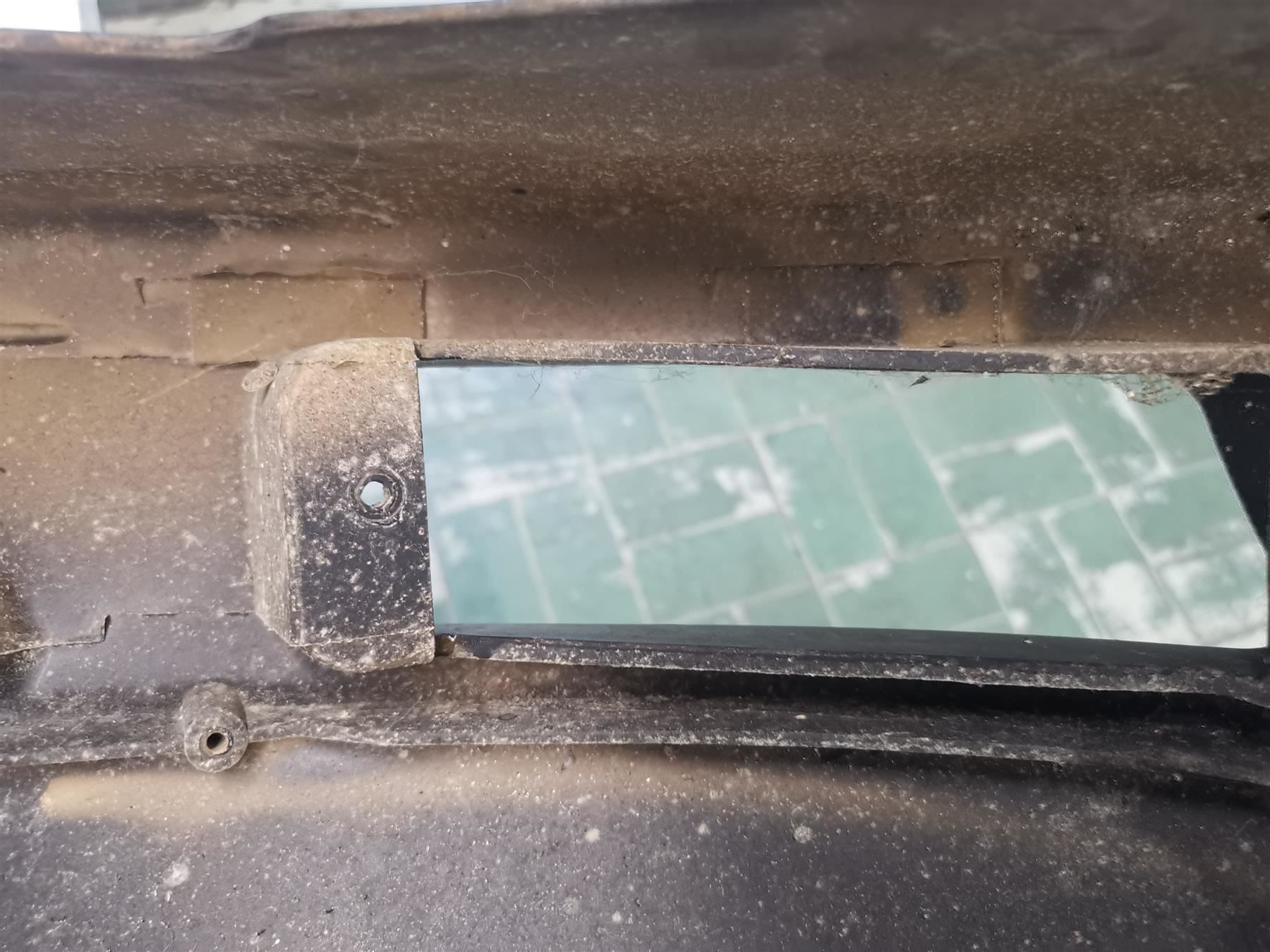 Tutti pezzi di ricambio auto: Alfa Spider 115 1990-93 Stossstage vorne – Usato da Thalwil venduto da Joker690 5