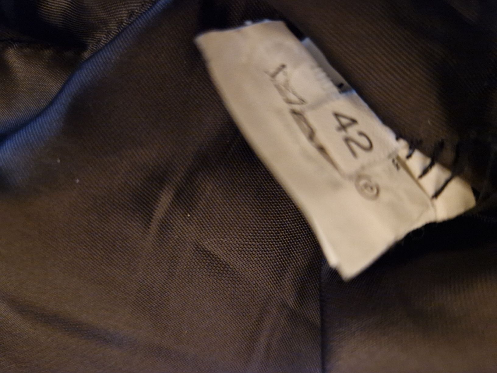 Armani Giacche: Emporio Armani Samt Jacke – Usato da Jona venduto da HappyHappyHappyHappy 2