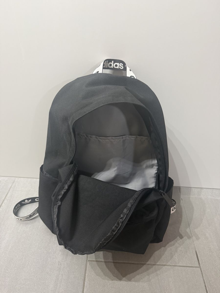 Adidas Zaini: Adidas Rucksack – Nuovo (secondo la descrizione) da Herisau venduto da luca_luca_ 1