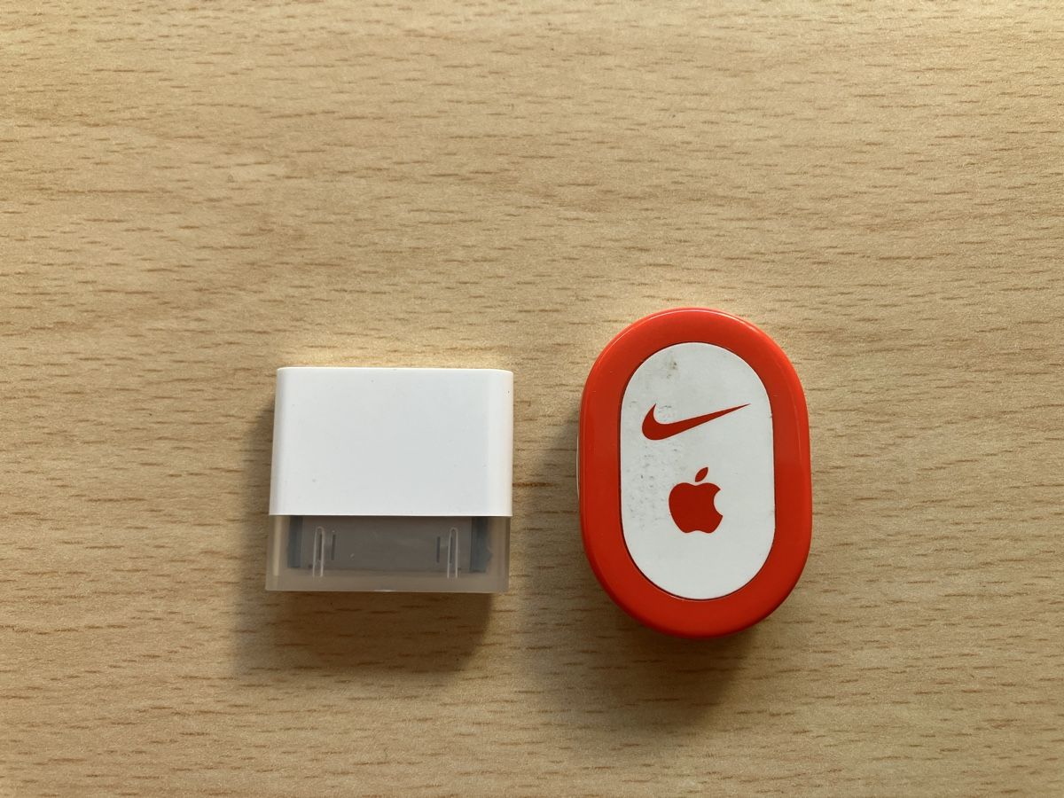 Messen: Apple + Nike running sensor for iPod (vintage) – Defekt aus Lausanne von Pingouin14