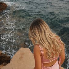 Profile image of vanessaa_