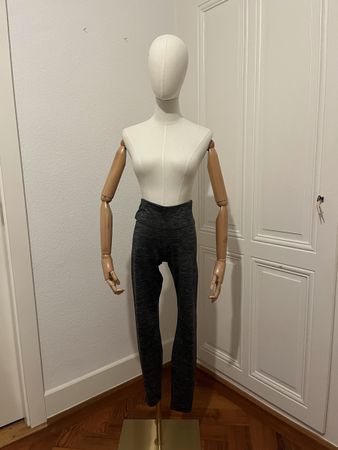 Nike Dri-FIT Leggings - Ladies Size M - Great Condition!