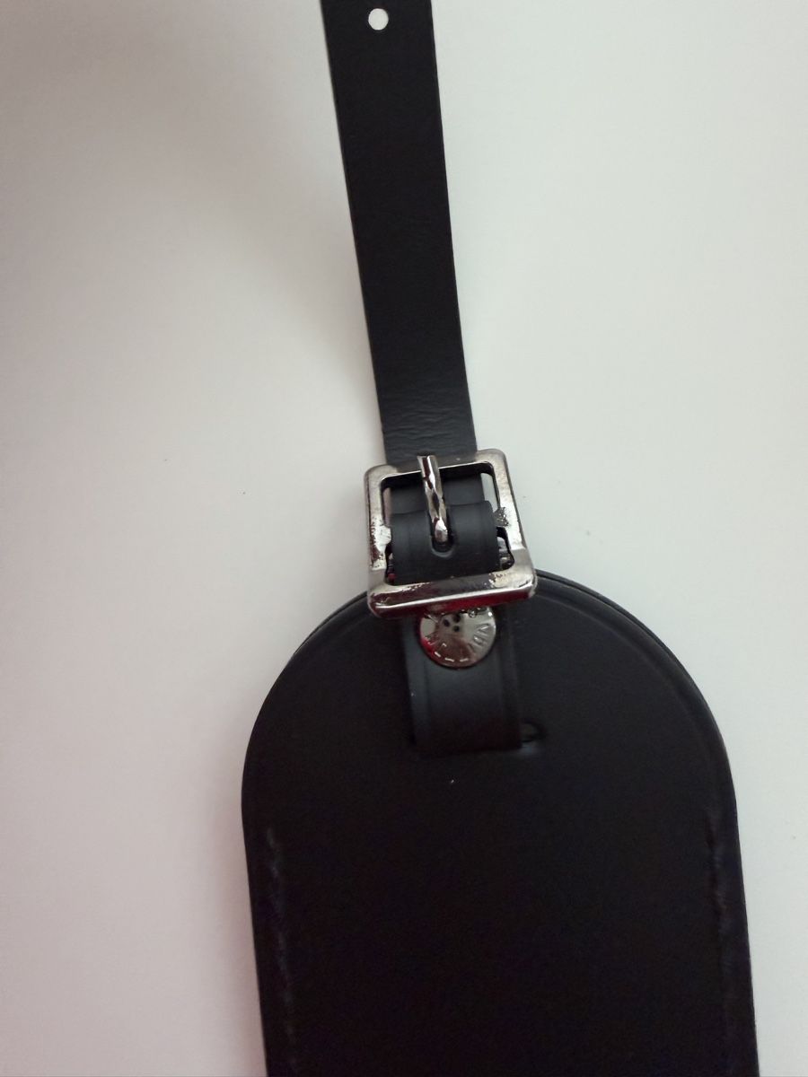 Louis Vuitton Borse: Louis Vuitton Black Leather Luggage Tag with "SI" Monogram – Nuovo (secondo la descrizione) da Dietikon venduto da ale_x8y7 2