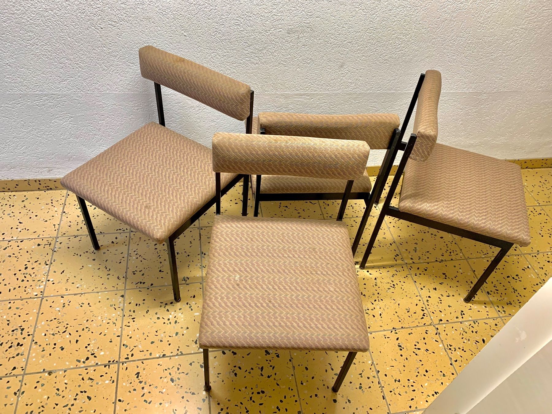 Sedie: 4 x D.  Wäckerlin Stühle Idealheim MoDern – Usato da Wallisellen venduto da Swissline11