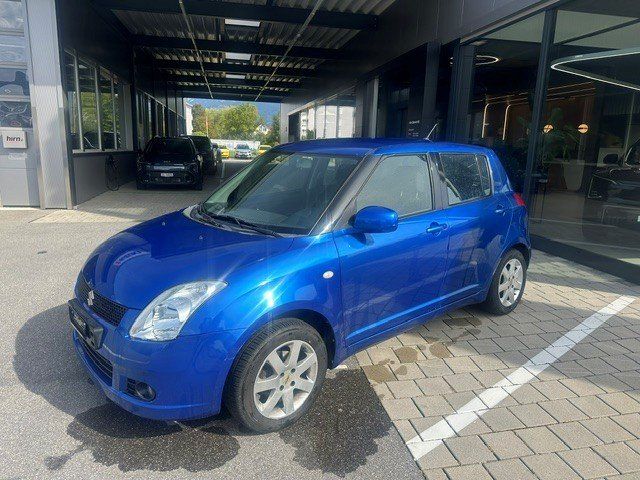 Suzuki Automobili: Suzuki Swift  1.3 4x4 – Usato da Oberriet SG venduto da jeepv8