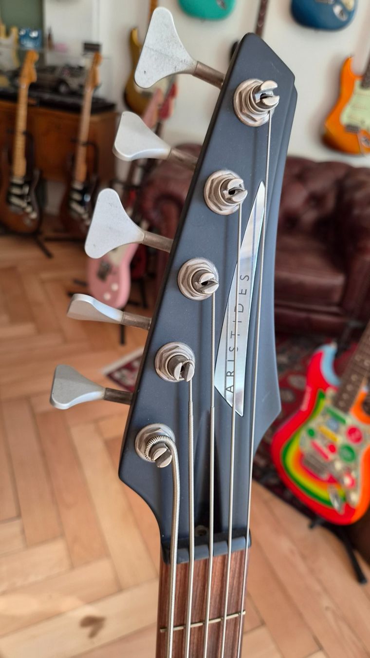 Strumenti musicali: Aristides 050 – Usato da pieterlen venduto da AntonelloGuitars 2