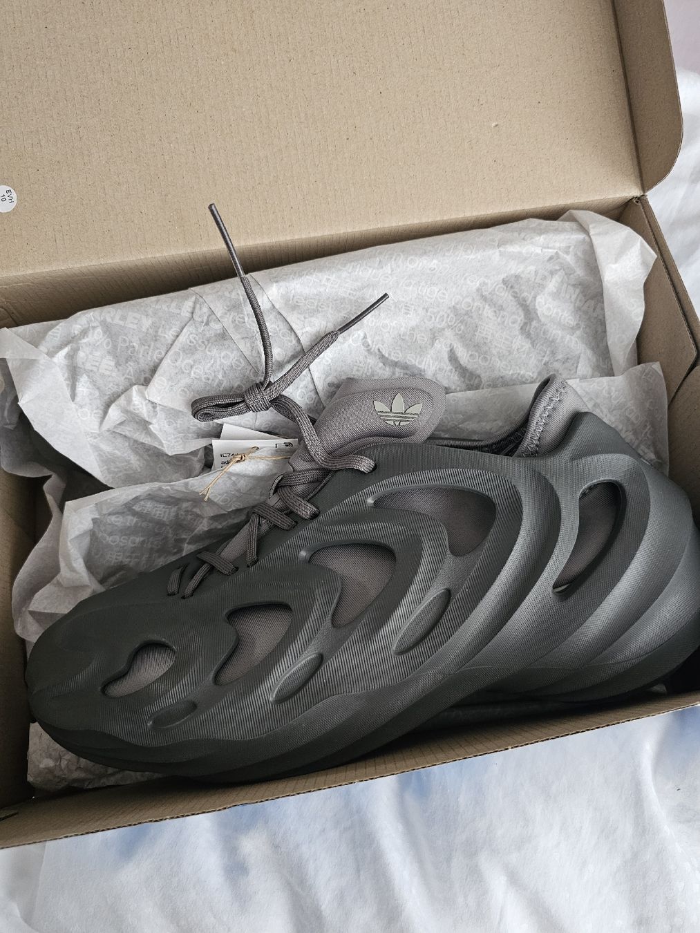 Scarpe da uomo: Adidas Schuhe gr.42.5 NEU – Nuovo (secondo la descrizione) da Amriswil venduto da newschweiz