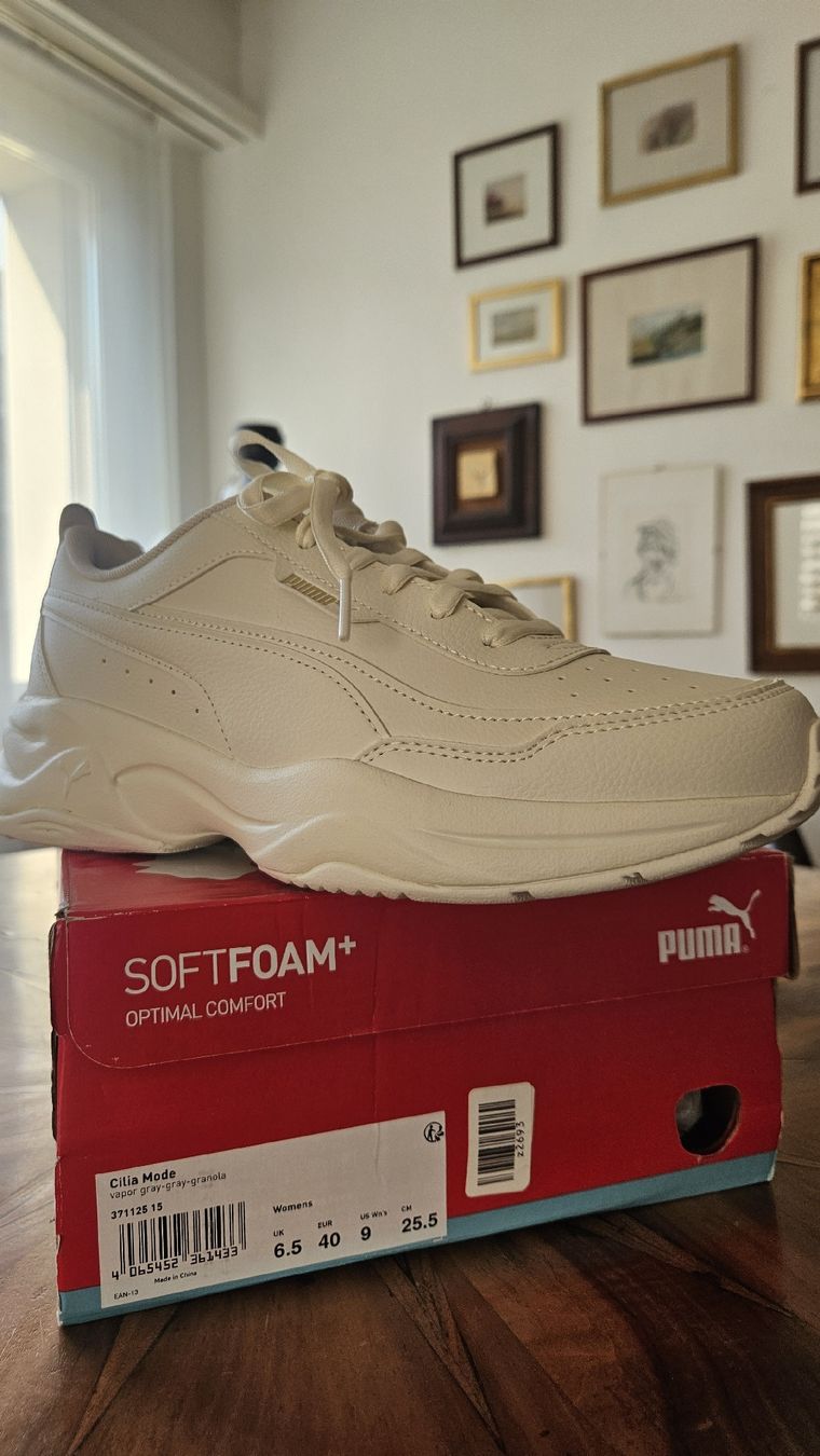 Puma Damenschuhe: NEU Puma Sneaker, Weiss, Gr. 40 – Neu und originalverpackt aus Rapperswil SG von liivea