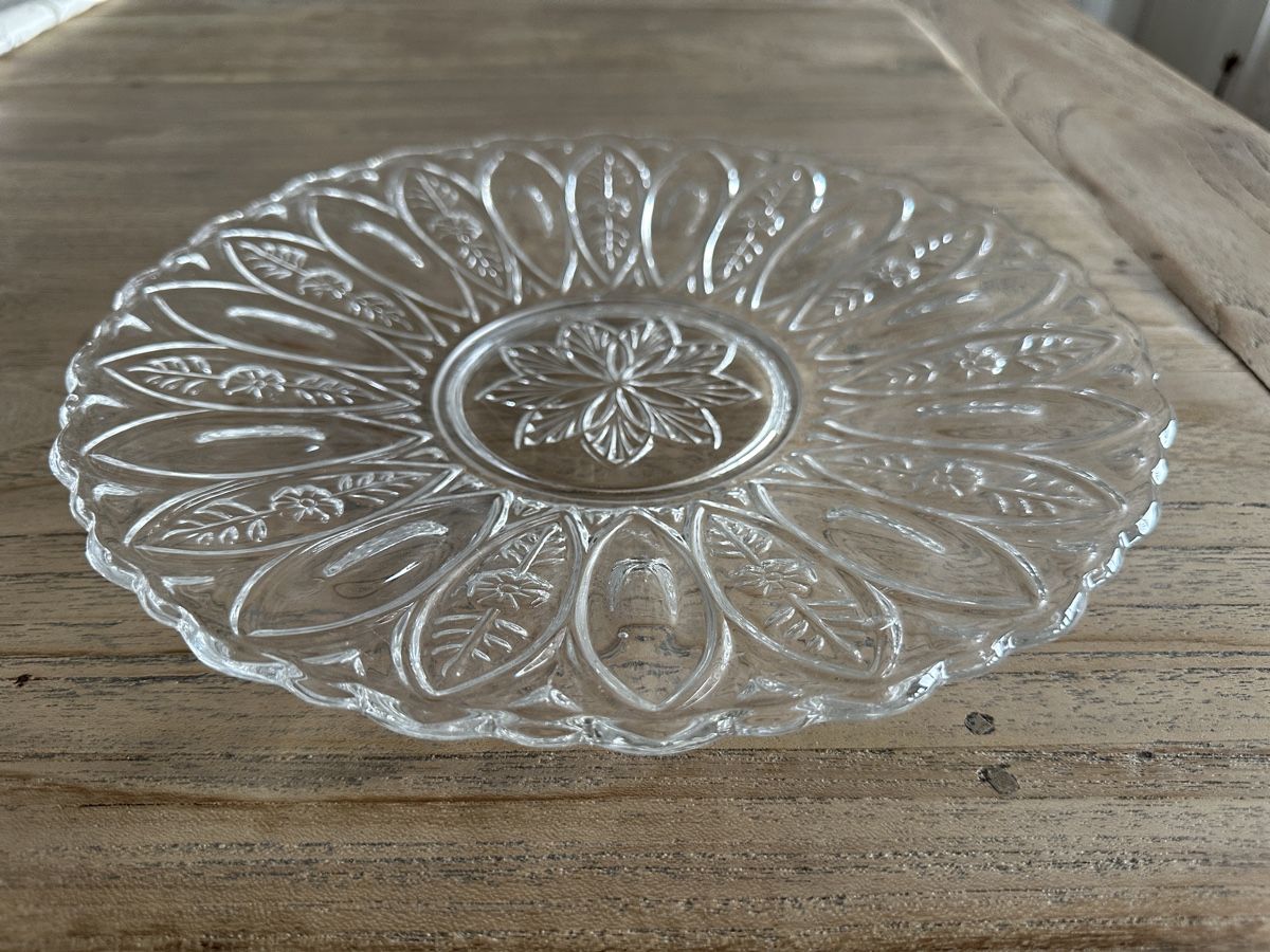 Piatti di portata: Glasplatte / Servierplatte mit Blumenmuster – Usato da Zürich venduto da phos.arch 1