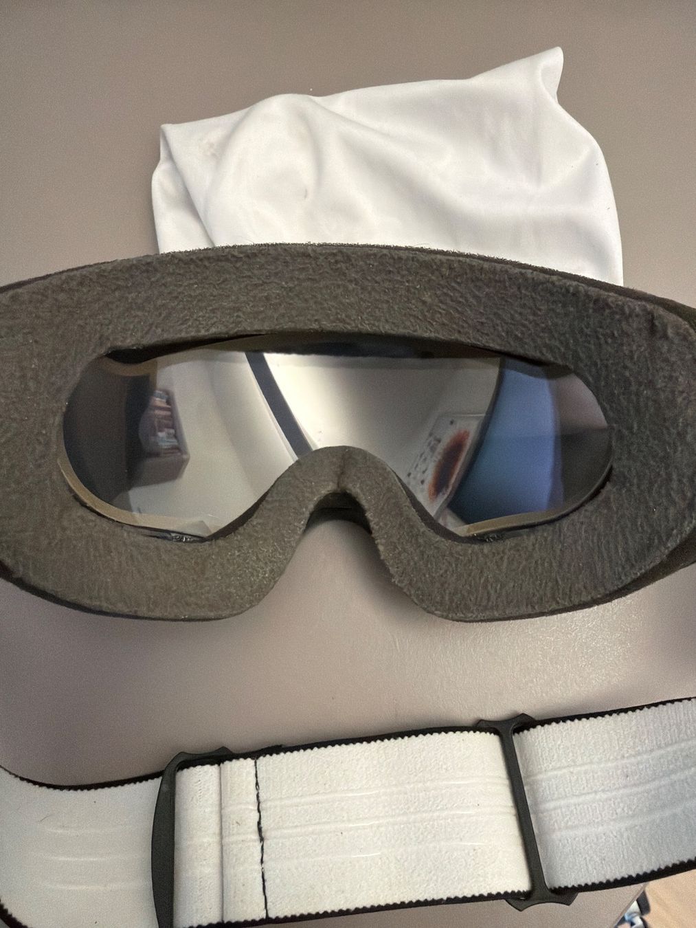 Oakley Brillen & Gläser: Oakley goggles – Gebraucht aus COMMUGNY von toutdoitdisparaitre 3