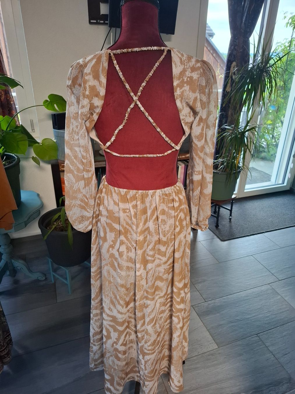 Lotti di vestiti: Kleiderpaket Sommer 36 / S – Usato da Eggenwil venduto da Shia15 1
