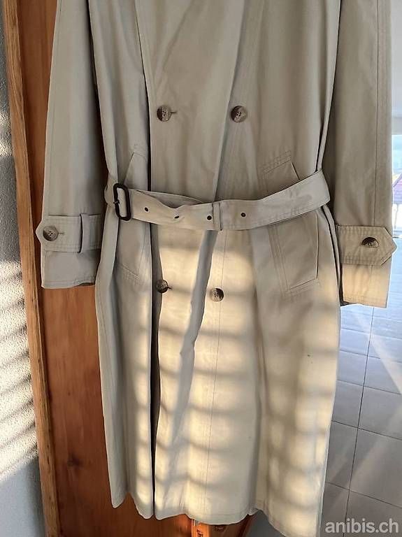 Cappotti: Herren Trenchcoat beige – Usato da Lugnorre venduto da ulr_lqc6
