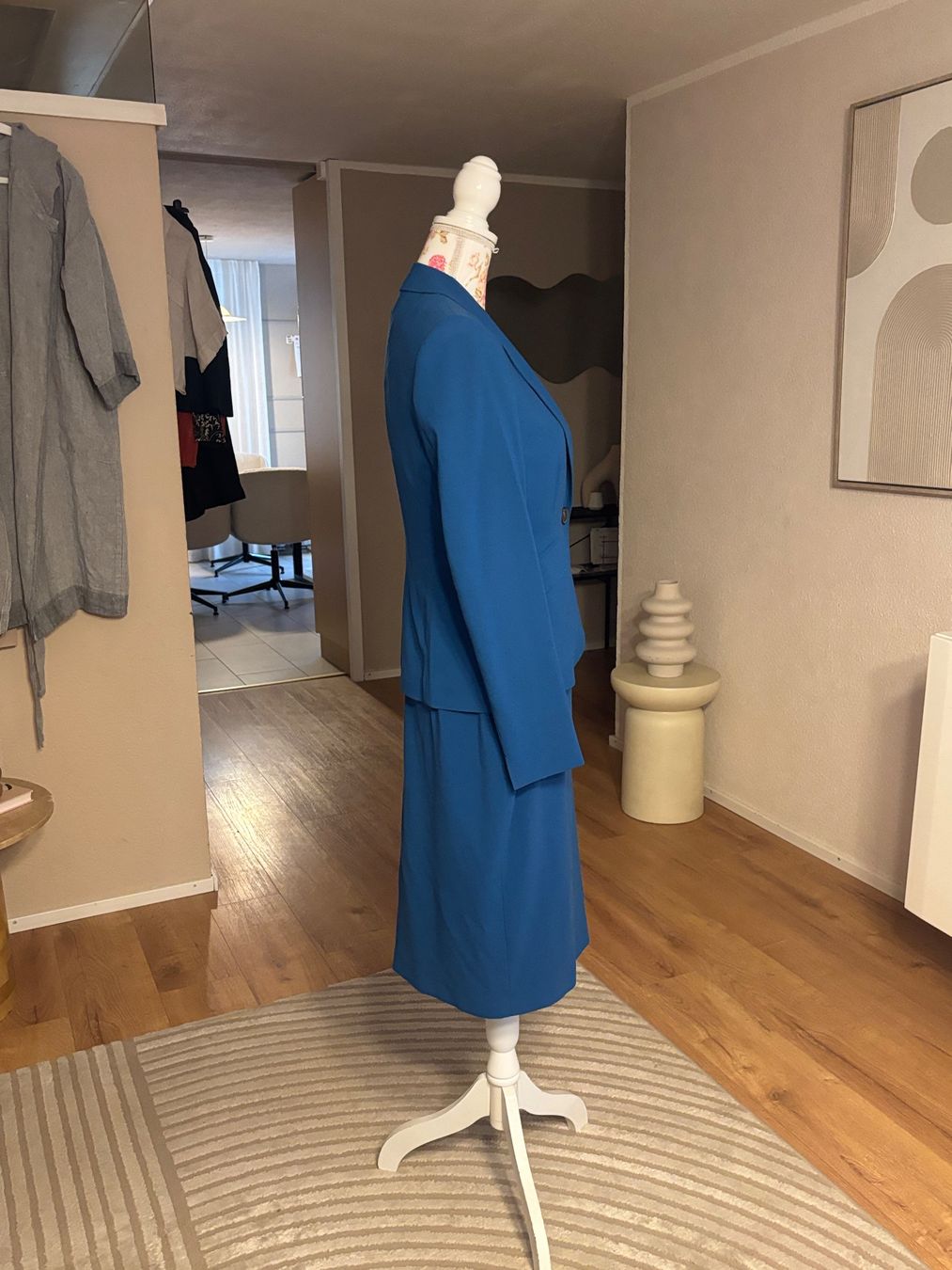 Costumi: Windsor Kostüm Schurwolle – Usato da St. Margrethen SG venduto da dijanaO 1
